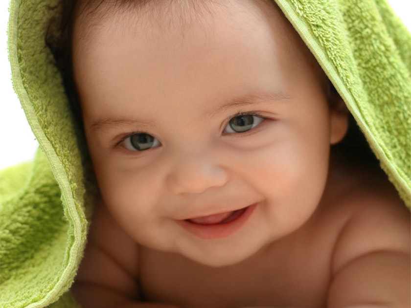 Bien couper les cheveux de Bébé PARENTS.fr