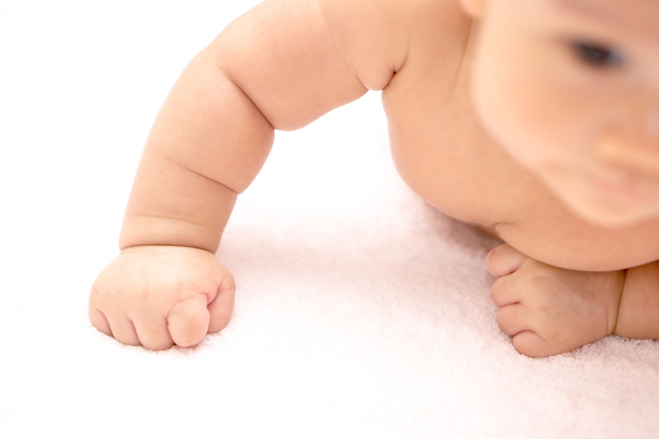 Bébé 3 mois éveil développement santé et alimentationParents.fr PARENTS.fr