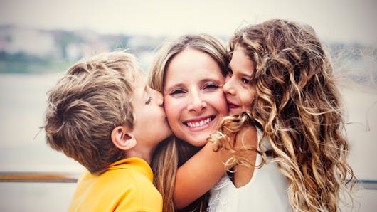 La grande précarité des mamans solo : témoignage