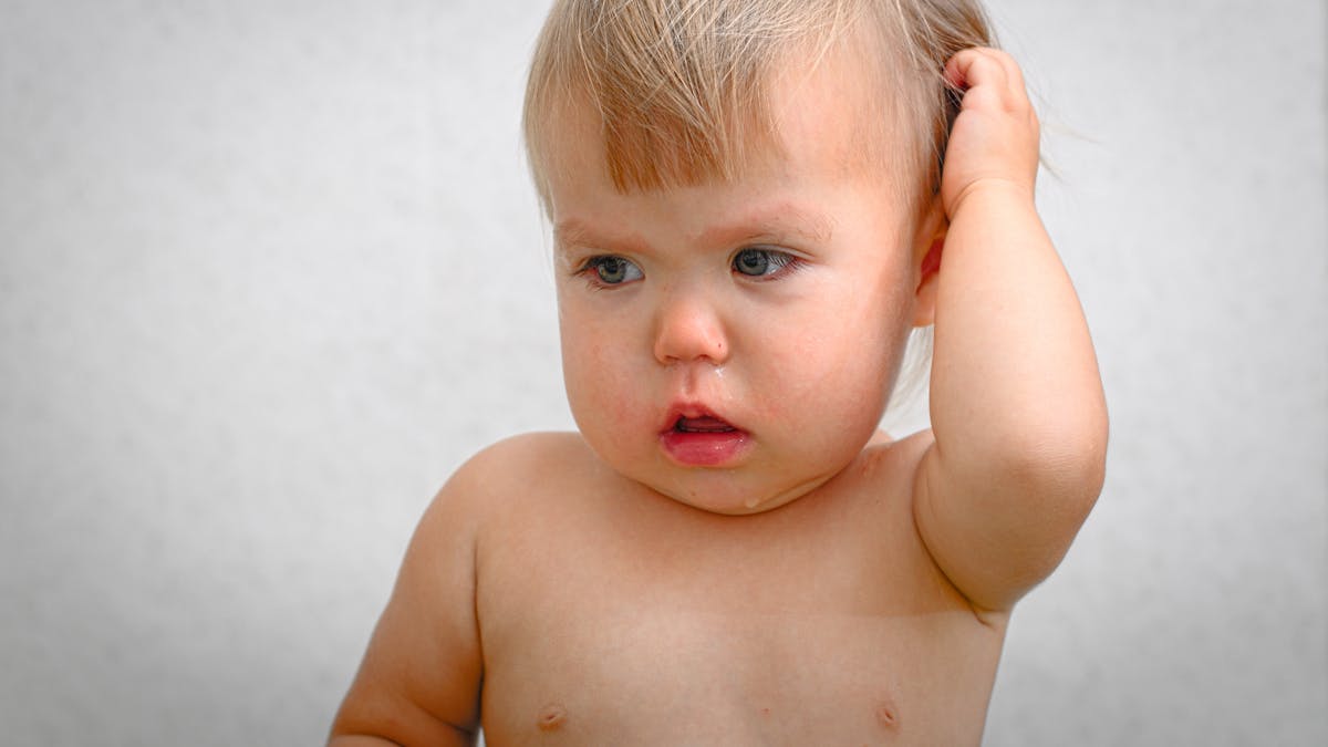 Otite Chez Le Bebe Ou L Enfant Comment La Soigner Et La Soulager Parents Fr Otite Chez Le Bebe Ou L Enfant Comment La Soigner Et La Soulager Parents Fr