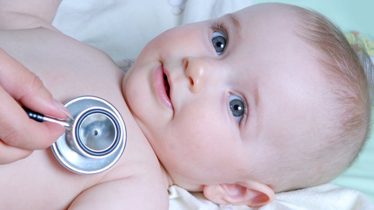 Examen Medical Du 4e Mois Chez Bebe Parents Fr Examen Medical Du 4e Mois Chez Bebe Parents Fr