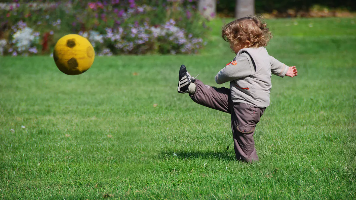 Quel Ballon Choisir Pour Bebe Parents Fr Quel Ballon Choisir Pour Bebe Parents Fr