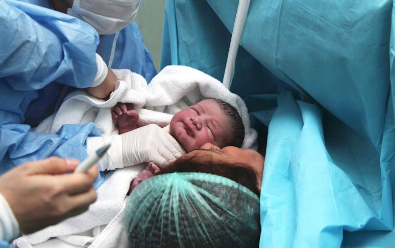 Accouchement Les Forceps Pour Aider Le Bebe A Naitre Parents Fr Accouchement Les Forceps Pour Aider Le Bebe A Naitre Parents Fr