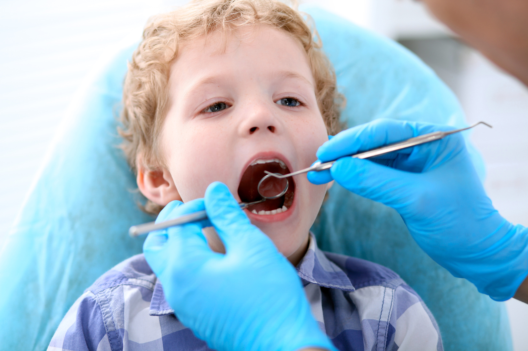 Qu Est Ce Qu Un Scellement De Sillons Chez L Enfant Quand Et Comment Le Faire Parents Fr