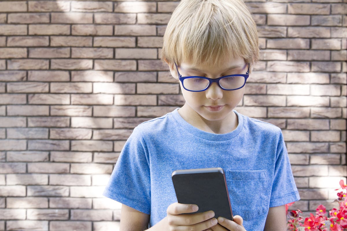 A partir de quel âge peut-on confier un portable à un enfant ?