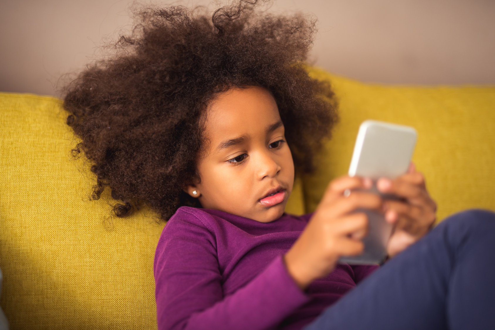 Ondes Electromagnetiques Les Dangers Pour Les Enfants Parents Fr