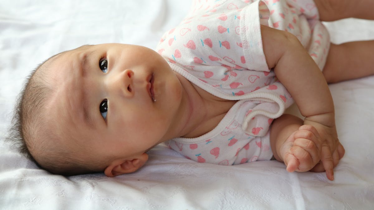 Bebe 6 Mois Developpement Sante Et Alimentation Parents Fr Bebe 6 Mois Developpement Sante Et Alimentation Parents Fr
