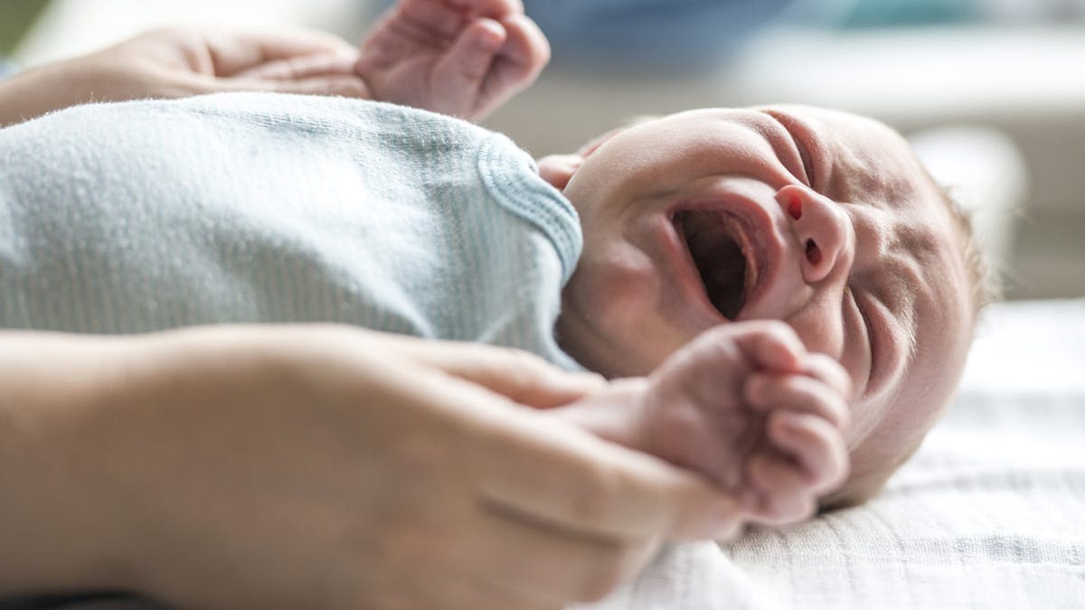 Les Pleurs Du Bebe Decryptage Parents Fr Les Pleurs Du Bebe Decryptage Parents Fr