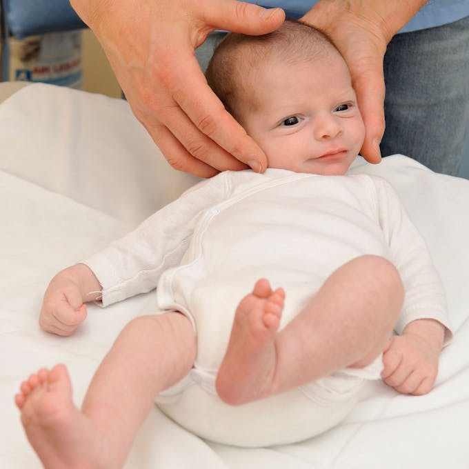 L Osteopathie Pour Reequilibrer Les Bebes Parents Fr L Osteopathie Pour Reequilibrer Les Bebes Parents Fr