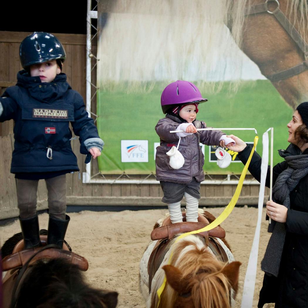 Equitation Pour Enfant Des Bebes Cavaliers Des Le Plus Jeune Age Parents Fr