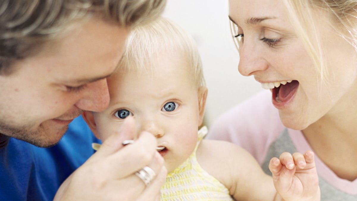 Le Petit Dejeuner Des Enfants Entre 12 Et 24 Mois Parents Fr