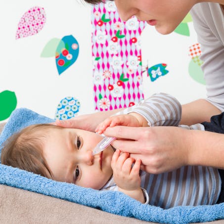 Comment Moucher Bebe Lecons De Puericulture Parents Fr Comment Moucher Bebe Lecons De Puericulture Parents Fr
