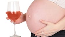 Le café et l'alcool pas si dangereux pendant la grossesse
  selon un livre polémique