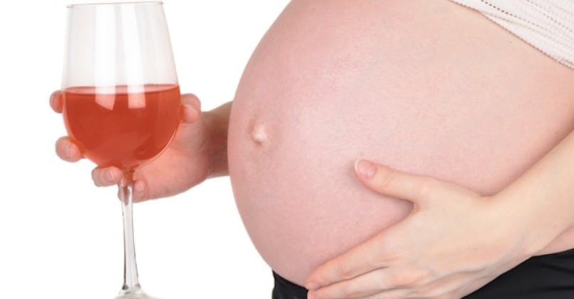 femme enceinte verre alcool