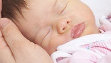 Une anesthésie chez les bébés de moins d'un an affecterait
  leur mémoire