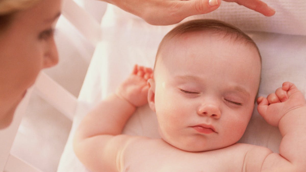 Babyphone Bien Choisir Votre Ecoute Bebe Parents Fr Babyphone Bien Choisir Votre Ecoute Bebe Parents Fr