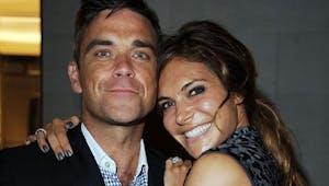 Robbie Williams : sa femme à la pointe de la mode même
  pour accoucher !