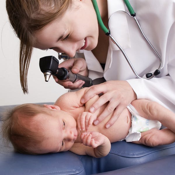 Nouveau Ne Son Premier Bilan Sante Parents Fr Nouveau Ne Son Premier Bilan Sante Parents Fr