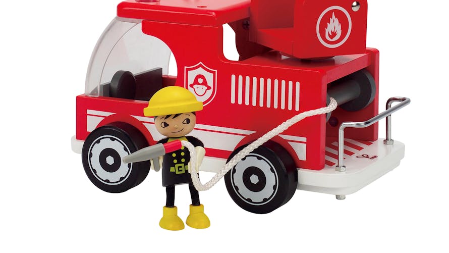 Camion de pompier en bois et sa figurine