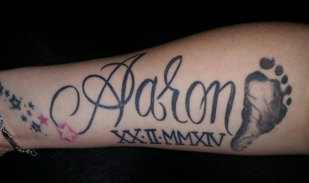 Tatouage Les Photos Des Tattoos Des Mamans Pour Leur Bebe Parents Fr Tatouage Les Photos Des Tattoos Des Mamans Pour Leur Bebe Parents Fr
