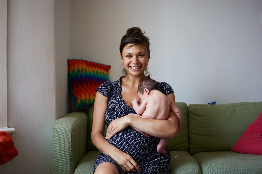 Naissance : 15 photos de mamans avec leur bébé d'un jour