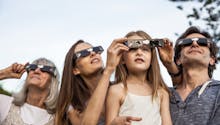 Eclipse solaire : attention aux yeux des enfants !