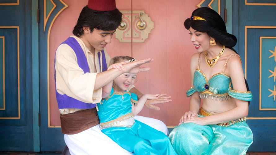 Giselle avec Jasmine et Aladin