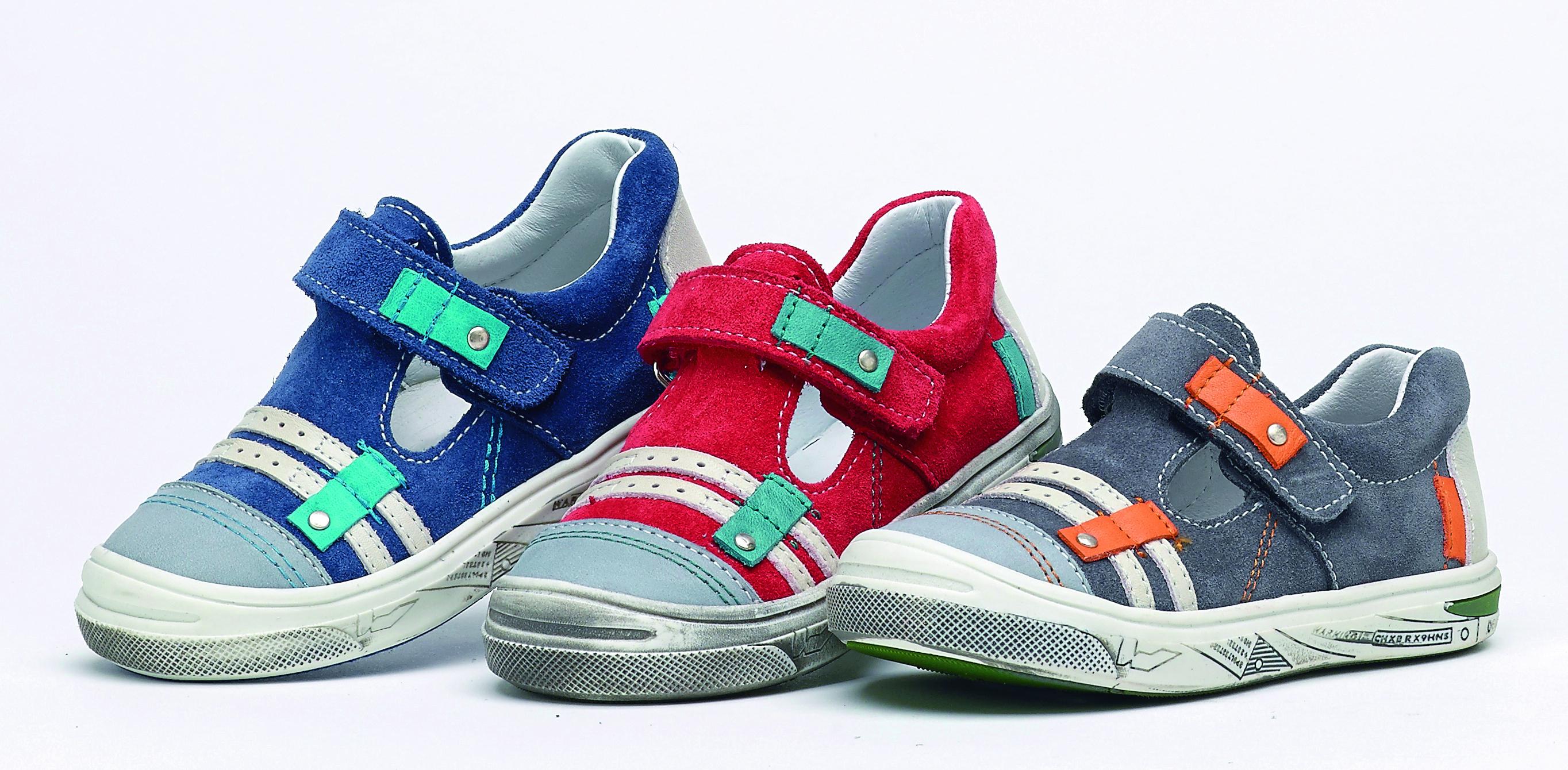 Vacances 20 chaussures d ete confortables pour garcons Parents