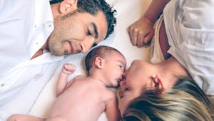 Sexo : quand Bébé dort dans la chambre des parents