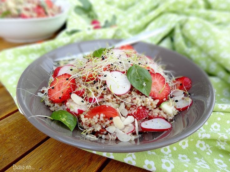 Entrée : salade de quinoa aux fraises