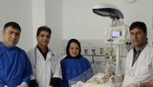 Afghanistan : des siamoises âgées de 15 jours séparées
  avec succès