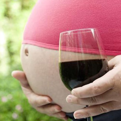 Alcool et grossesse : les Français méconnaissent les  risques