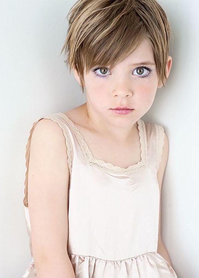 Photos  20 coiffures courtes pour petites fillesparents.fr  PARENTS.fr