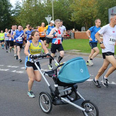 Une Maman Bat Le Record De La Course En Poussette Parents Fr