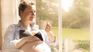 Grossesse : quels aliments limiter quand on est enceinte ?