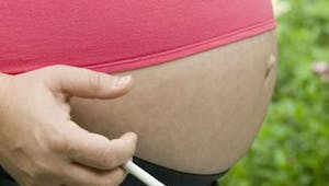 Payer les femmes enceintes pour qu’elles arrêtent de
  fumer, une méthode efficace et rentable