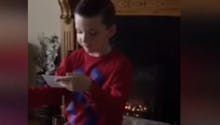 Instant émotion : la vidéo craquante d’un petit garçon qui
  apprend qu’il va devenir grand frère