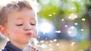 8 idées reçues sur ce qui rend nos enfants heureux