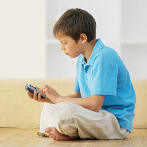 La majorité des parents surveillent l’activité numérique
  de leur enfant