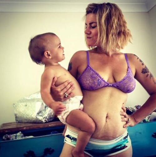 Une maman fait le buzz en publiant une photo
  post-grossesse