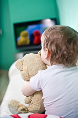 Le CSA lance une nouvelle campagne de protection des jeunes enfants face à la télé