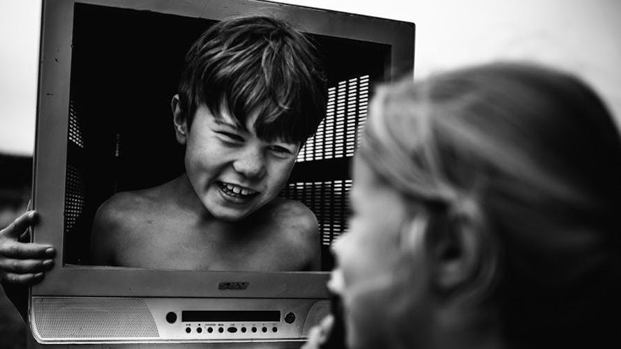 Photos : de sublimes clichés en noir et blanc d’enfants  vivant sans écrans !