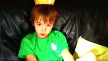 Vidéo : c’est pas si bien d’être un enfant roi !