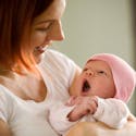 Les pleurs des bébés dépendent de la langue maternelle
  pendant la grossesse