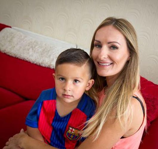 Foot : un enfant de 3 ans repéré par les recruteurs de
  Manchester