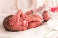 Miracle de la médecine : un bébé né deux fois !