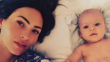 Megan Fox dévoile une photo de son troisième
  enfant