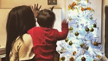 Amel Bent prépare Noël avec sa fille (PHOTO)