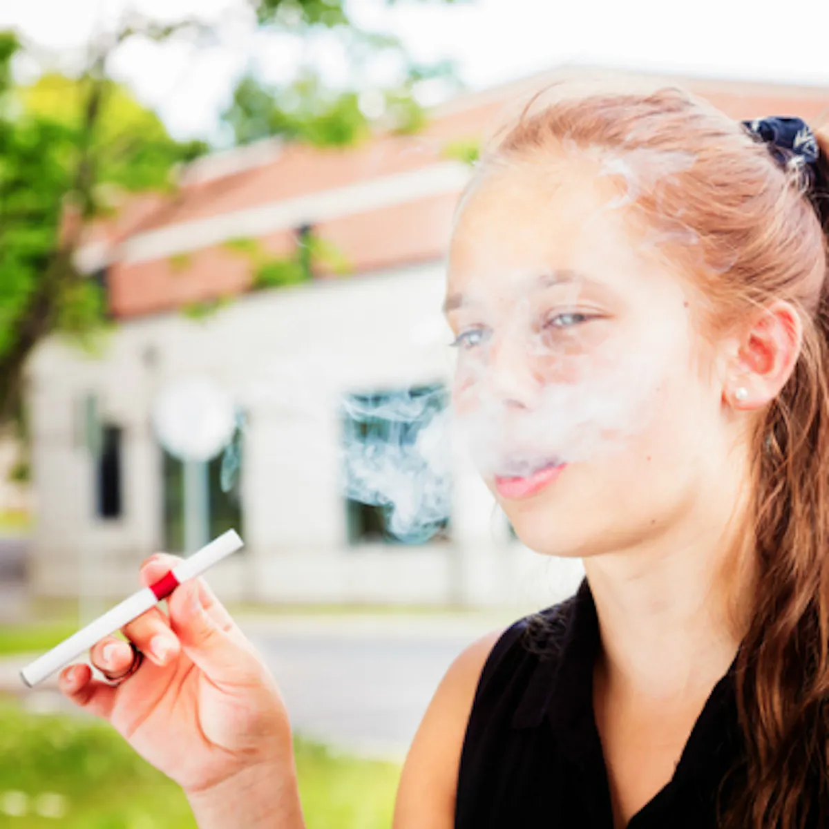 Chez les jeunes la ecigarette peut donner envie de tabac | Parents.fr Chez les jeunes la ecigarette peut donner envie de tabac | Parents.fr