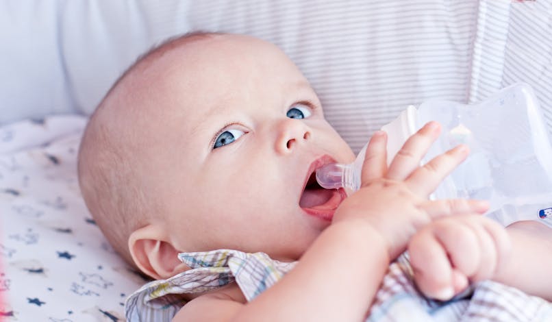 Canicule : comment éviter le coup de chaleur de bébé ?